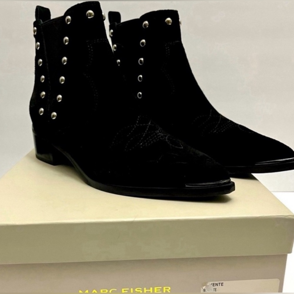 New Marc Fisher Ltd Black Suede Leather Yente Chelsea Boot Ankle Studded Size 7